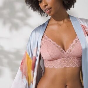Soma Embraceable Enchanting Lace Bralette NWT size medium